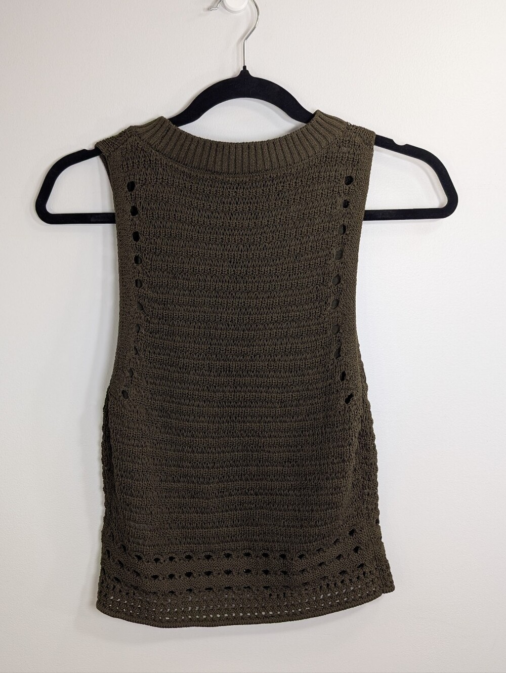 Express Olive Green Crochet Knit Crop Tank Top Sleeveless High Neck Lined Medium - Picture 5 of 8